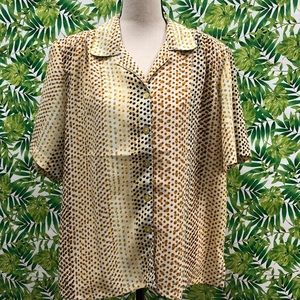 Women’s Button Up